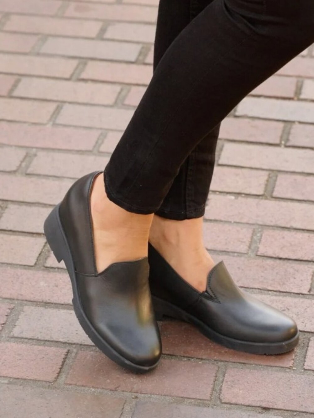 ABEO Black Leather Slip-On Wedge Loafers Size 11